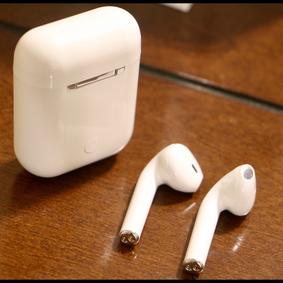 Accessories - Brand New i12 Airpods Headphones